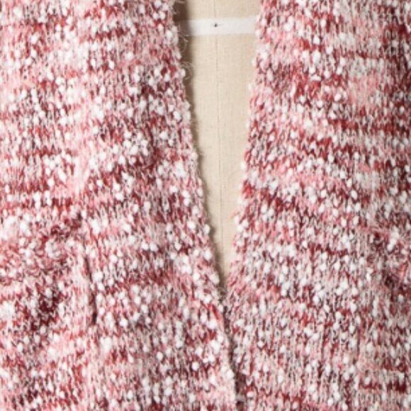 149.TWO TONED LONG SLEEVE FUZZY KNIT CARDIGAN - Picture 4 of 4